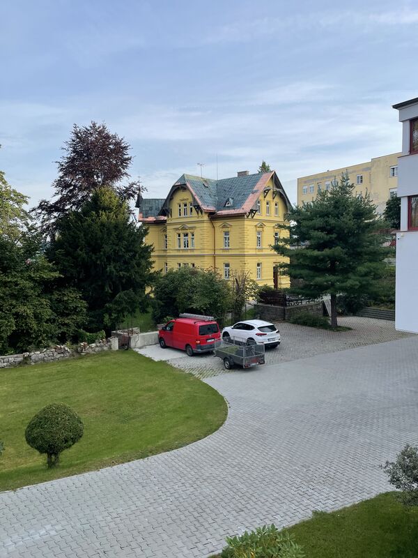 MŠ Sedmikráska – dodávka a montáž dřevěných oken